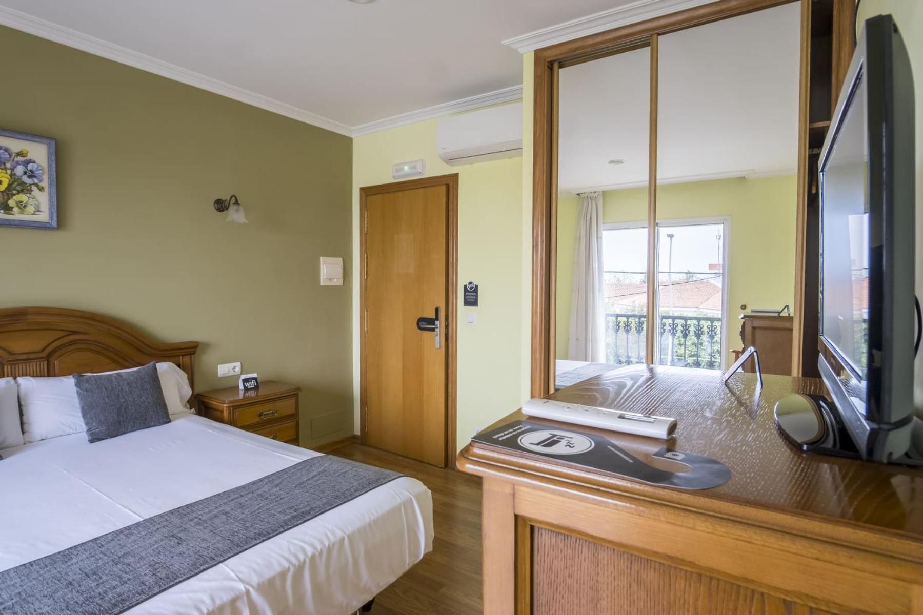 Hotel Alpina Villanueva De Arosa Buitenkant foto