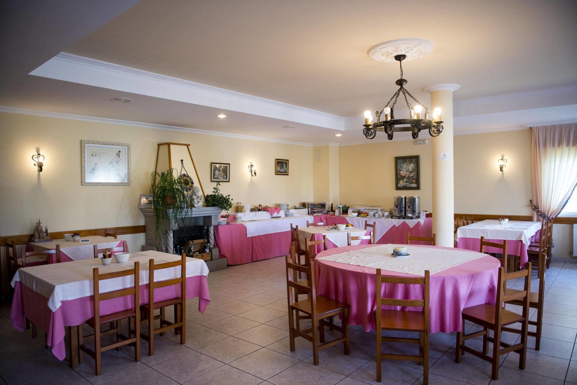 Hotel Alpina Villanueva De Arosa Buitenkant foto